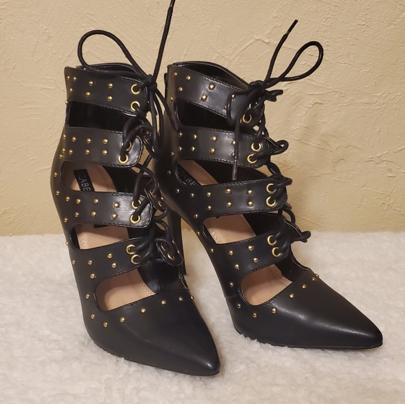 Izabella Rue Studded Stilettos (NWOT) - Picture 3 of 7